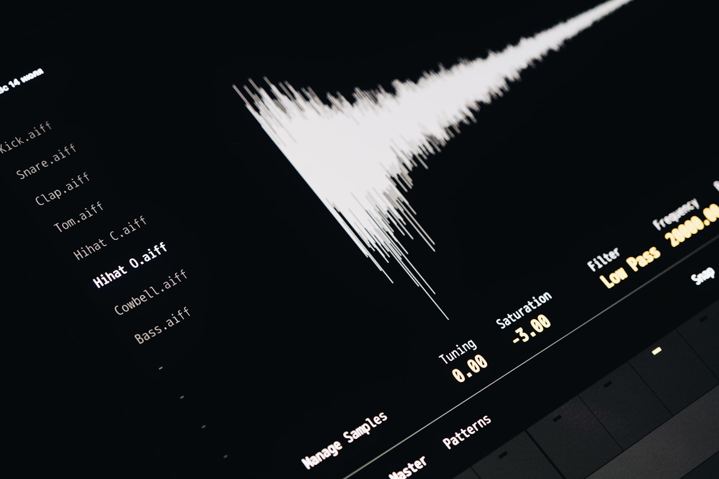 How Noise-Cancelling Headphones Actually Work
